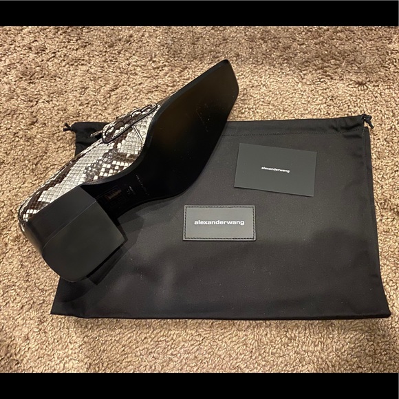 Alexander Wang Snake-effect Leather Pumps - Picture 7 of 8